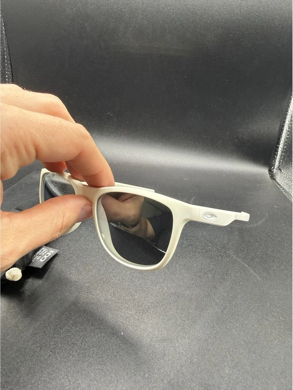 Oakley Trillbe X Matte White/Chrome Iridium Lenses OO9340-08
